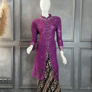 Kebaya Among Maroon 2