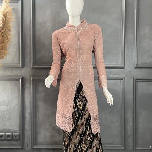 Kebaya Among Pink 3