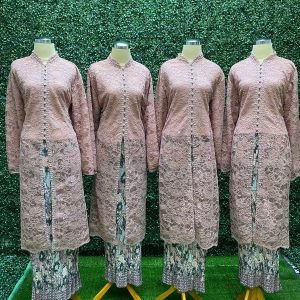 Kebaya Among Pink 1