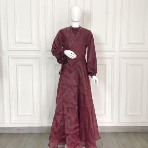 Busana Penerima Tamu Maroon 2