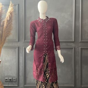 Kebaya Among Maroon 3